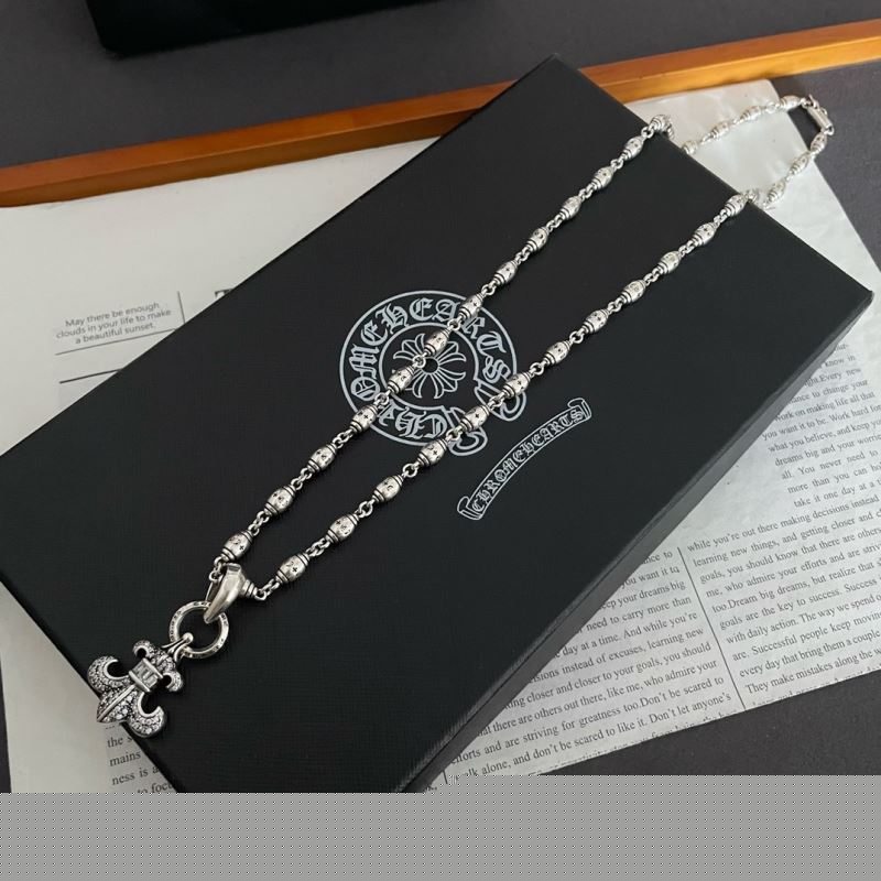 Ch**me He**ts necklaces